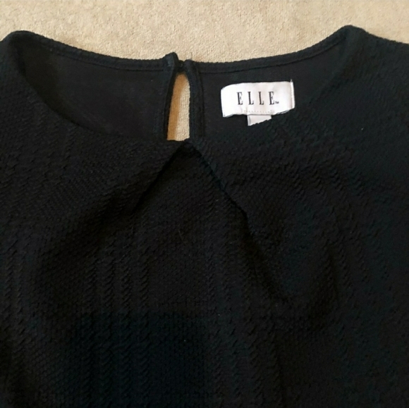 Elle Black Peplum Top w Back Keyhole Closure - Picture 2 of 2
